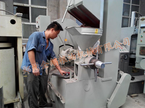 ��װʦ����ե�ͻ����г���ǰ�������